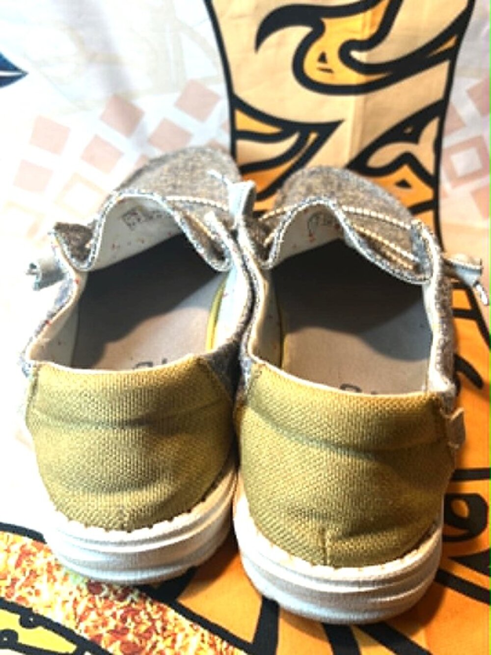 Hey Dude Wendy Women’s Size 9 • Light Gray Slip‑On Comfort Shoes - Picture 4 of 7